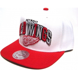 MITCHELL And NESS - Casquette Snapback Detroit Red WINGS - NHL - Arch Logo Tri Pop